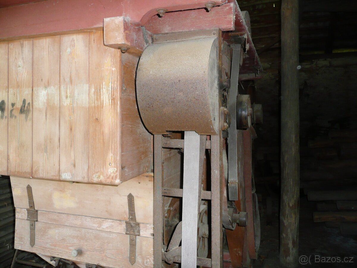 WIKOV historická mlátička - 15