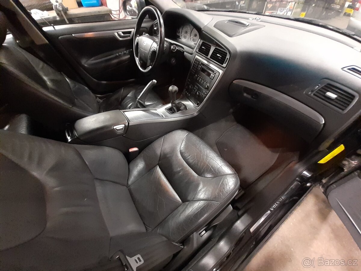 Volvo V70 D5 2.4 136kw 6q - 15