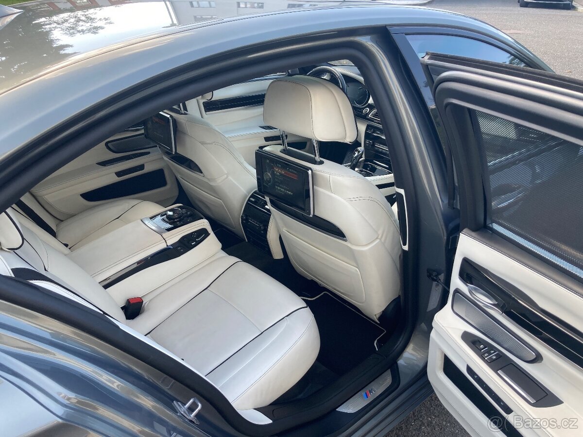 BMW Řada 7 F01 750i V8 330kW X-Drive M-paket - 15