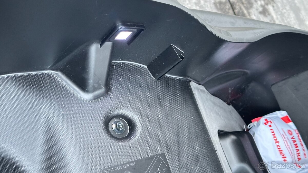 Yamaha xmax 300 - 15