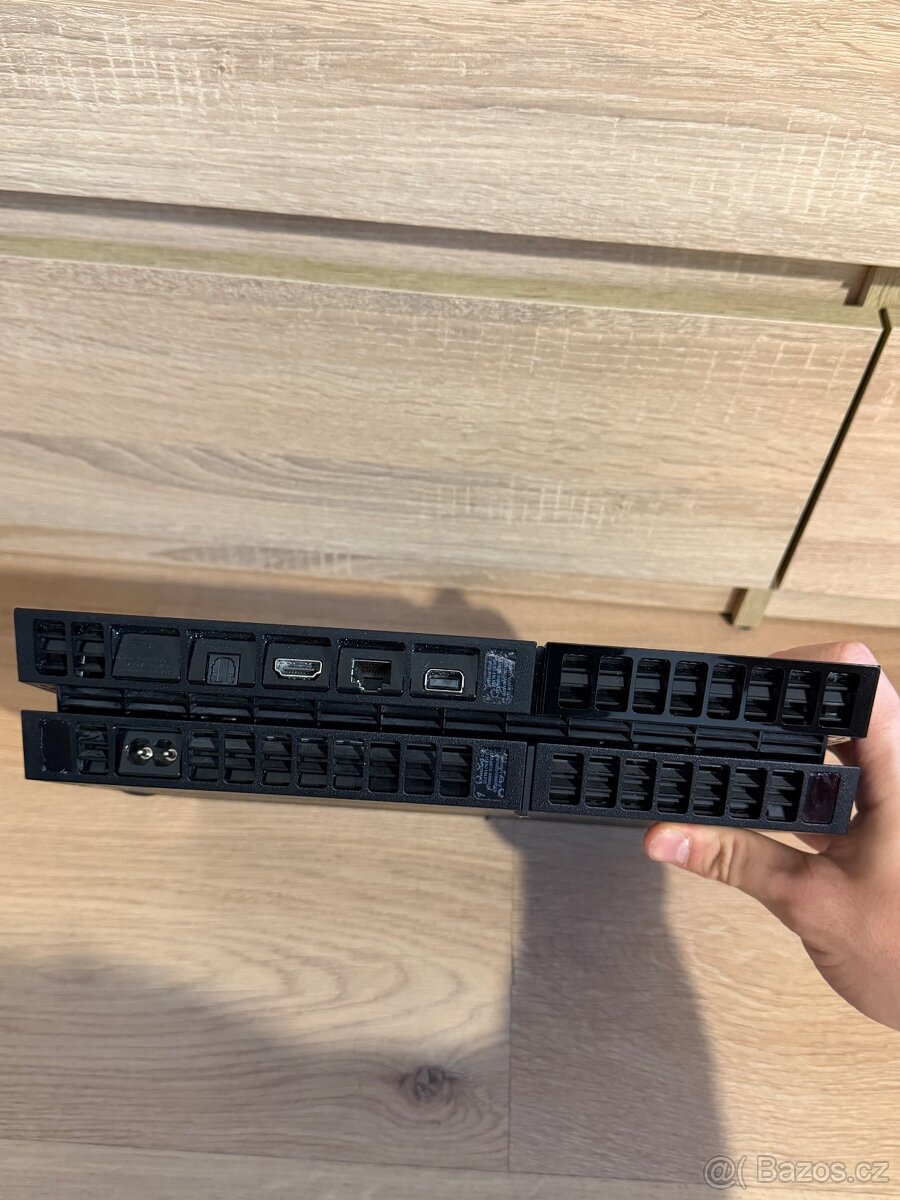 PS4 FAT 500GB , 2x ovládač , hry , PS4 kamera a slúchadlá - 15