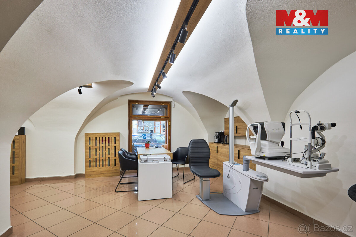 Prodej domu, 1223 m², České Budějovice, ul. Dr. Stejskala - 15