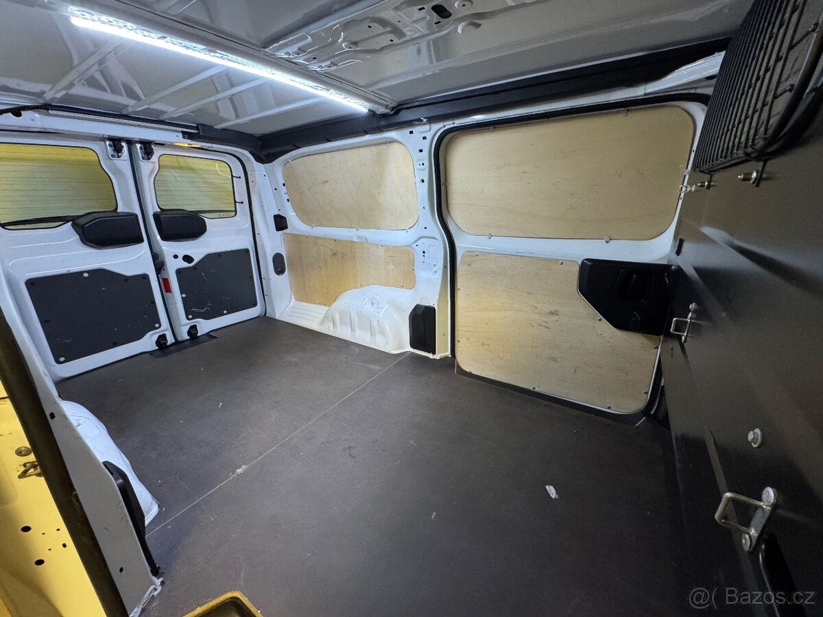 Opel Vivaro 75KW COMFORT L3H1 2.8T 1 MAJITEL 28000KM - 15