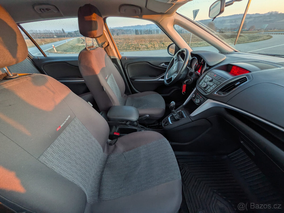 Opel Zafira tourer - 15