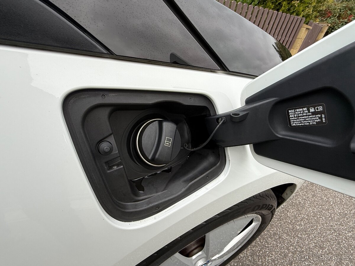 BMW i3 REX 125kW, r.v. 2015, Tepelné čerpadlo, DPH - 15
