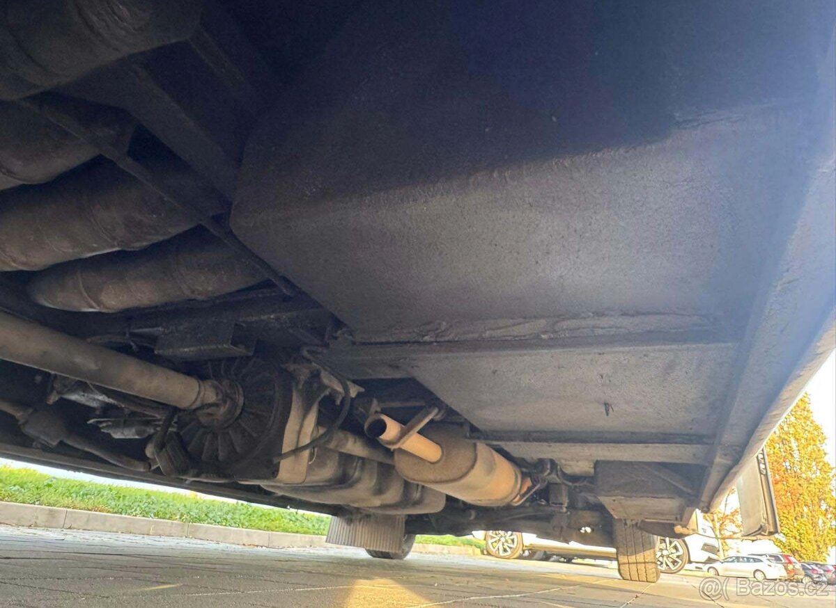 Mercedes Benz Sprinter 616 pro 29 osob - analogový tachograf - 15