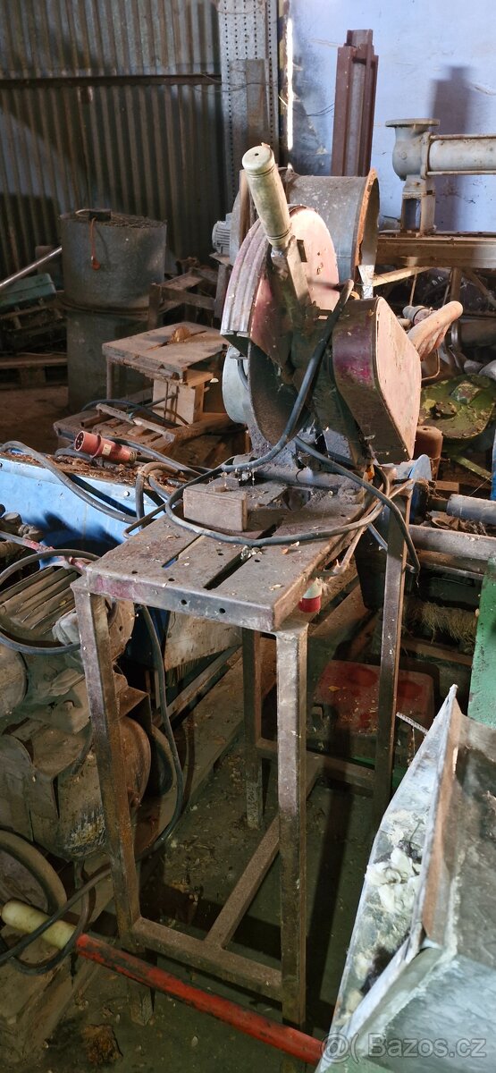 Vybavení dílny Bruska Vrtačka - 15