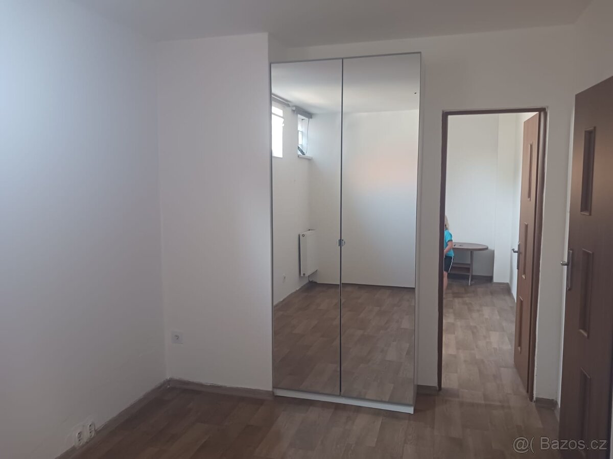 RD Říčany u Brna se třemi byty - 15