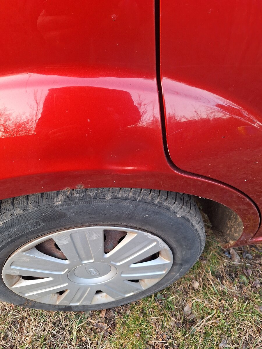 Ford Fiesta 1.3 r.v. 2007 - 15