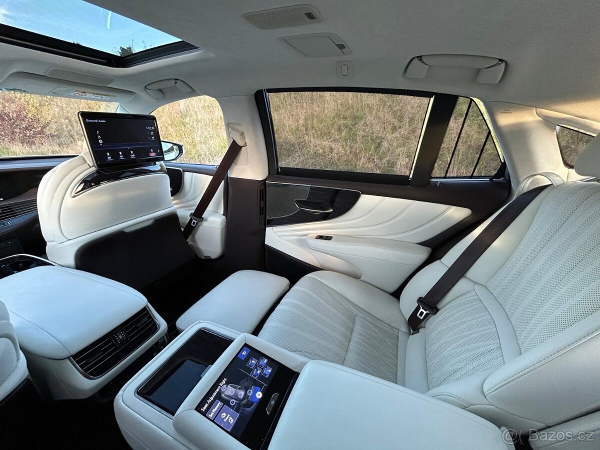 Lexus LS500h SUPERIOR - 15