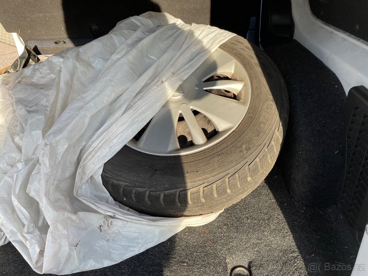 Prodám Nissan NV200 1.5 dCi 81 kW, najeto 102000 km - 15