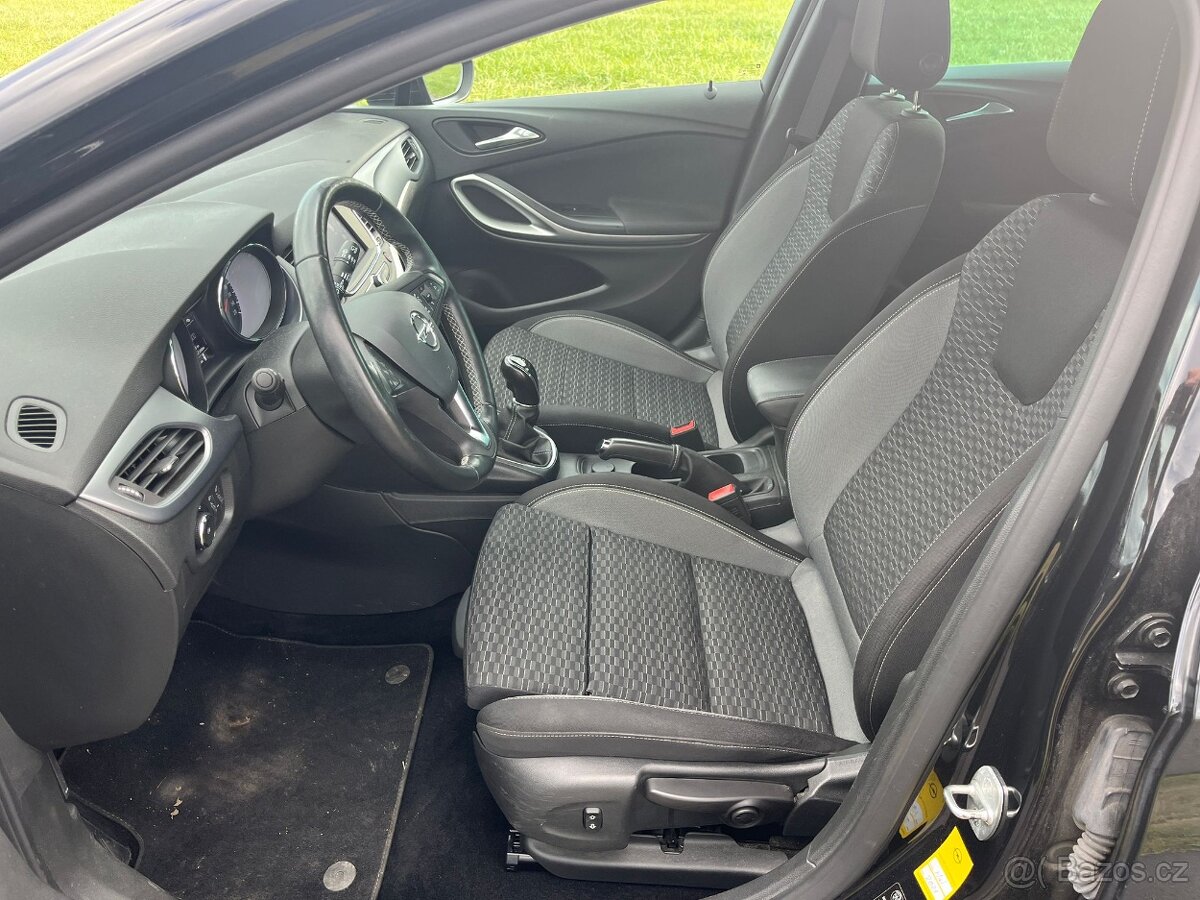 Opel Astra 1.5 CDTI Sports Tourer r.2020, 122PS - 15