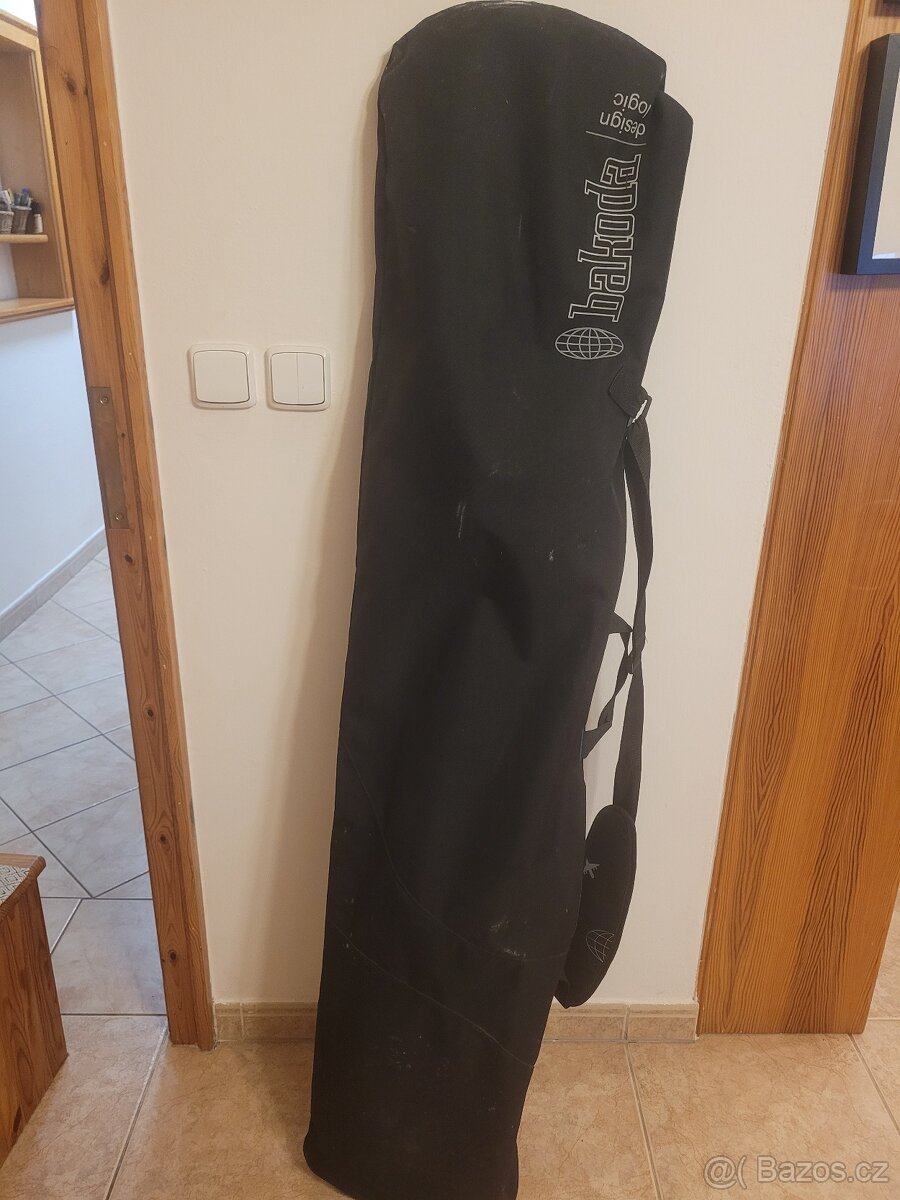 Prodám kvalitní set. Snowboard,boty a vak - 15