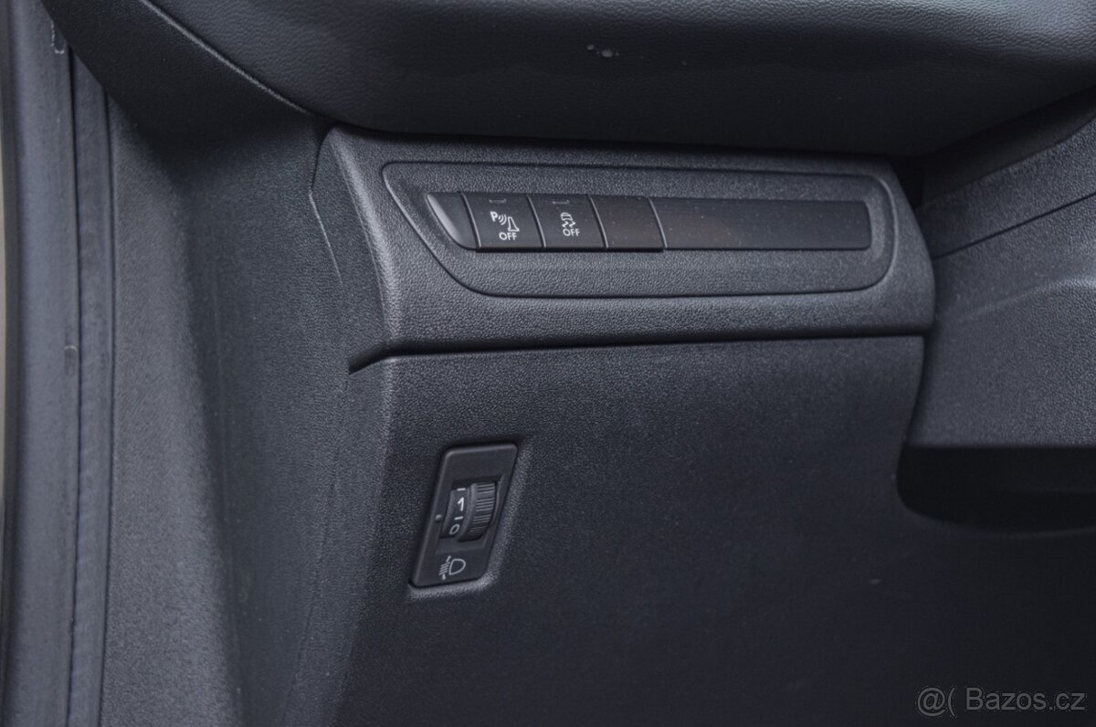 Peugeot 208 1.2 Active 2015 - 15