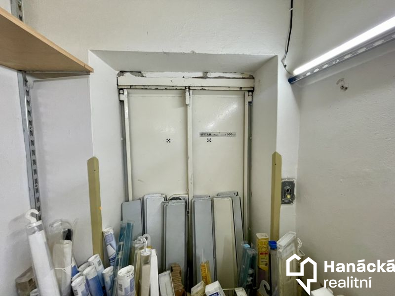 Prodej, Obchodní prostor, 800m2, Bruntál - 15