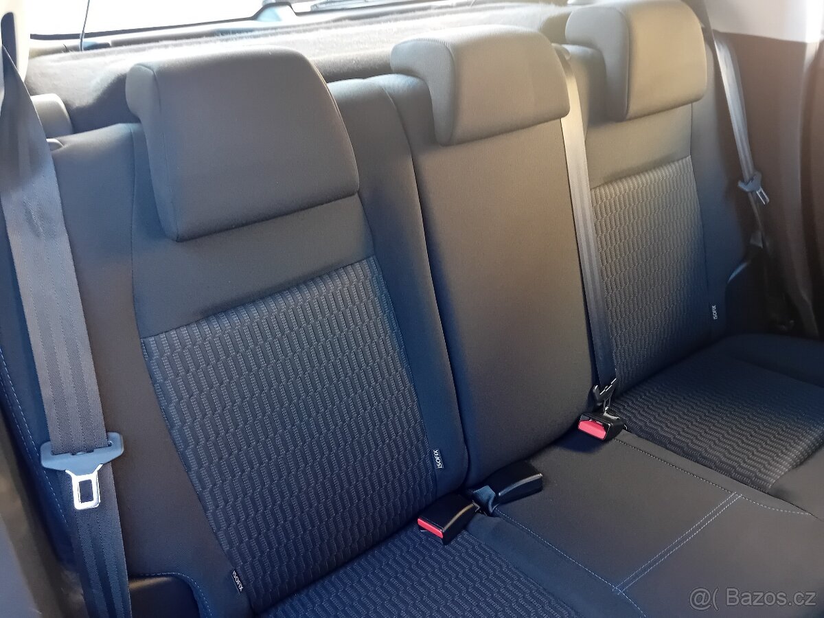 Peugeot 208 1.2i, 61kw, r.2018, naj. 44tis. Servis. - 15