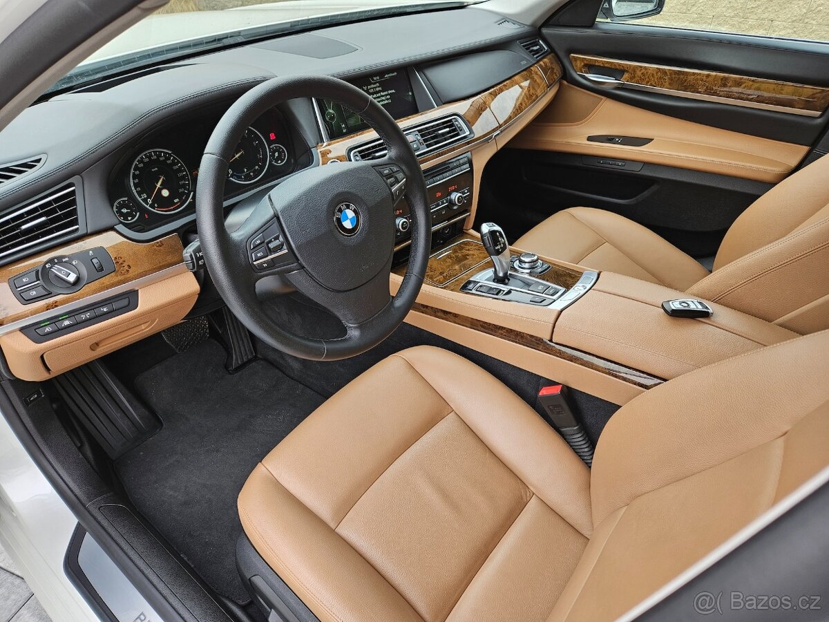 BMW 740i F01 N55 235kW - 15