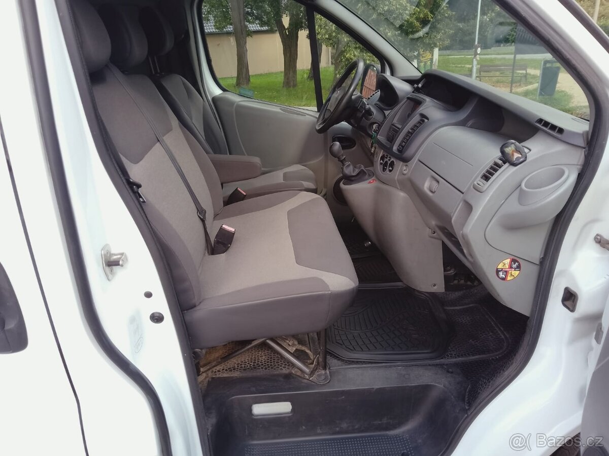 RENAULT TRAFIC L2H1 LONG XL 2,0DCi84kw,rv2011,ČR,TZ,DPH,CENA - 15