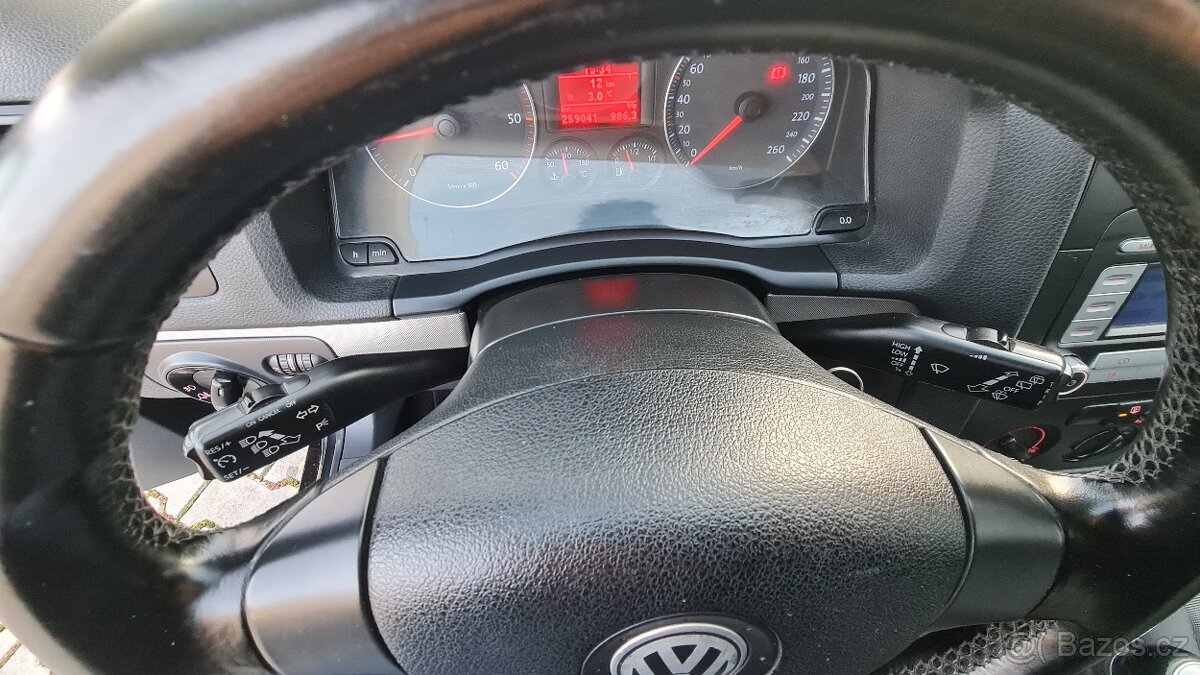 Volkswagen Golf V 1,9 Tdi 77kw Zeder Bez hrdze 259 000 km - 15
