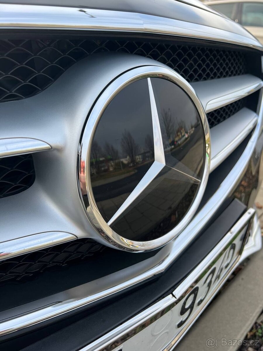 Prodam Mercedes E350 4matic AMG - 15