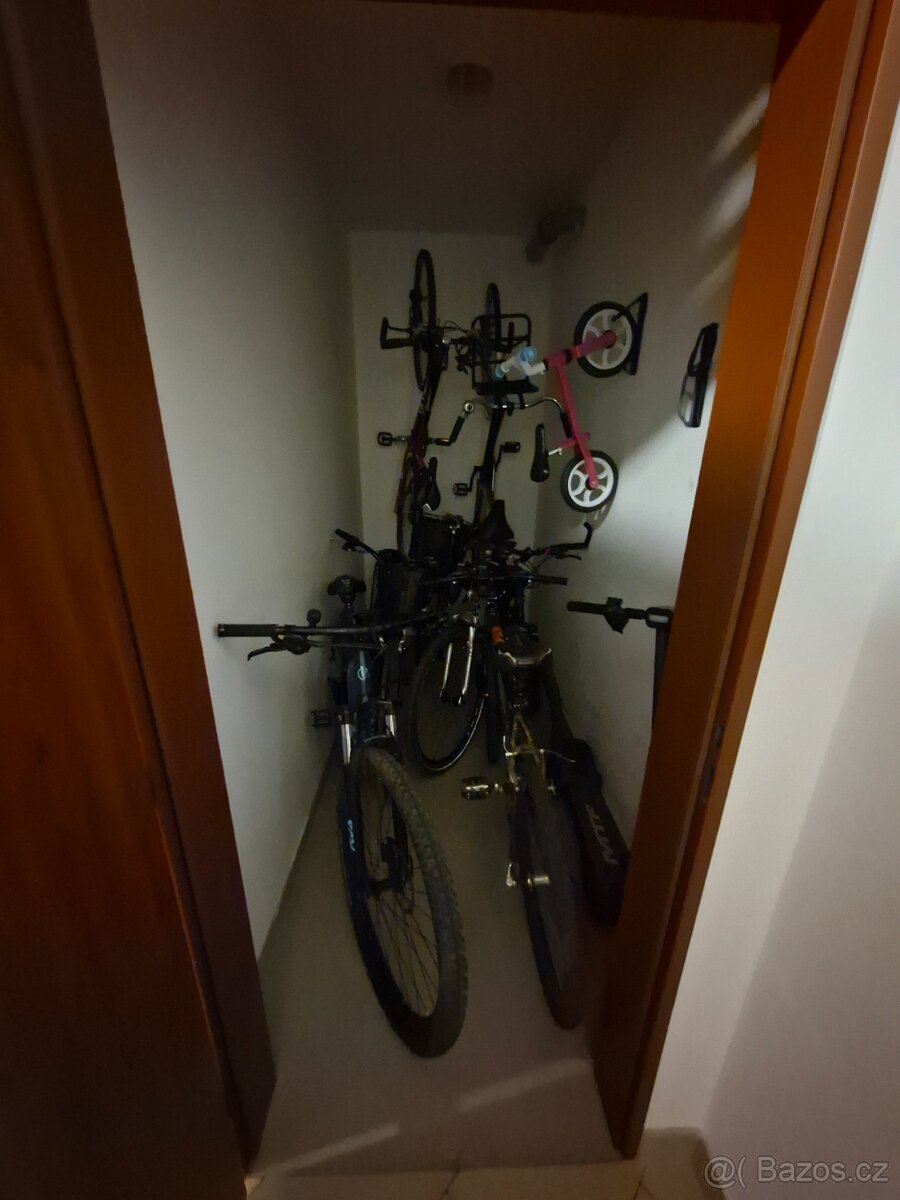 Byt 2+kk s předzahrádkou Praha 10 Pitkovice - 15