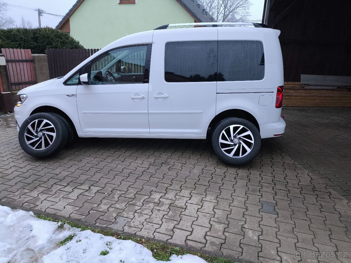VW Caddy 2,0tdi 75kw r.v. 12/2018 59000km první majitel - 15