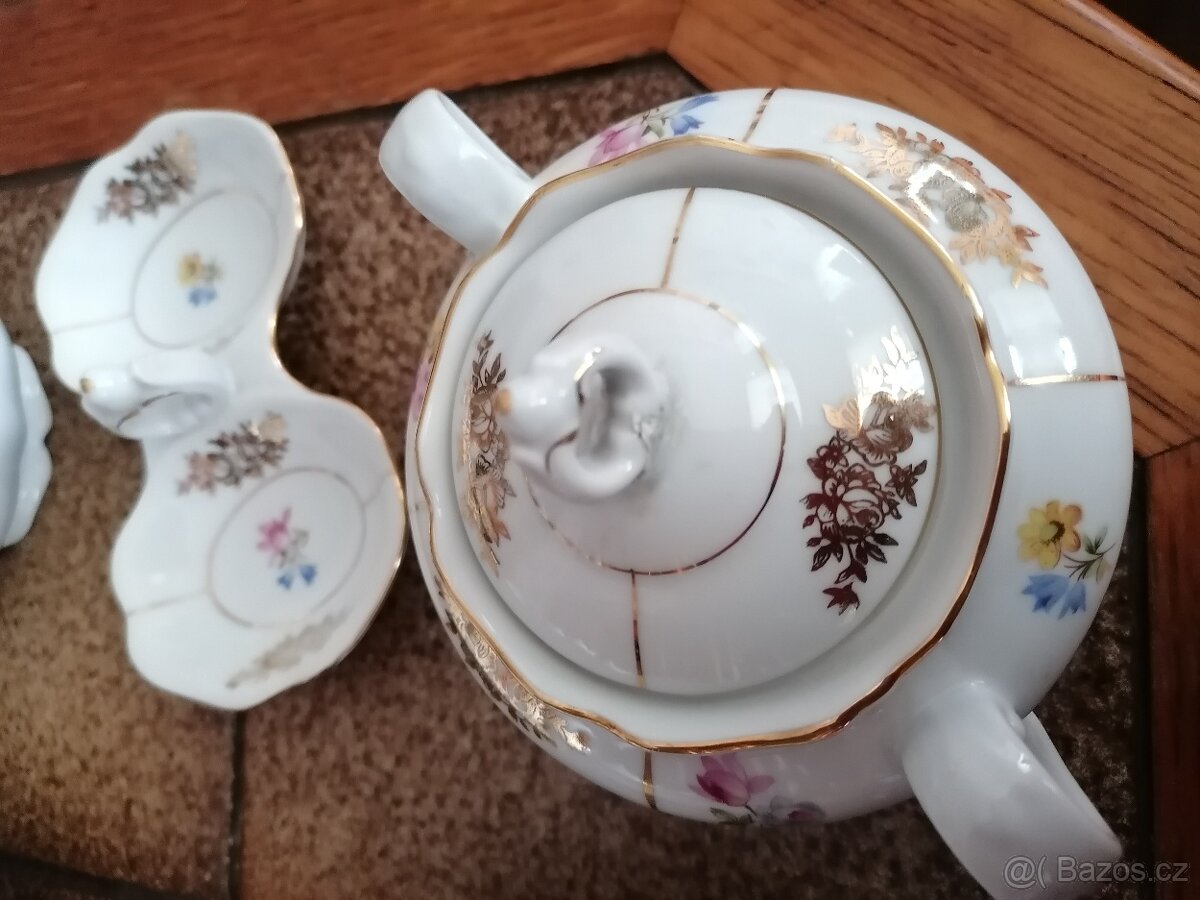 Starožitná porcelánová souprava - 15