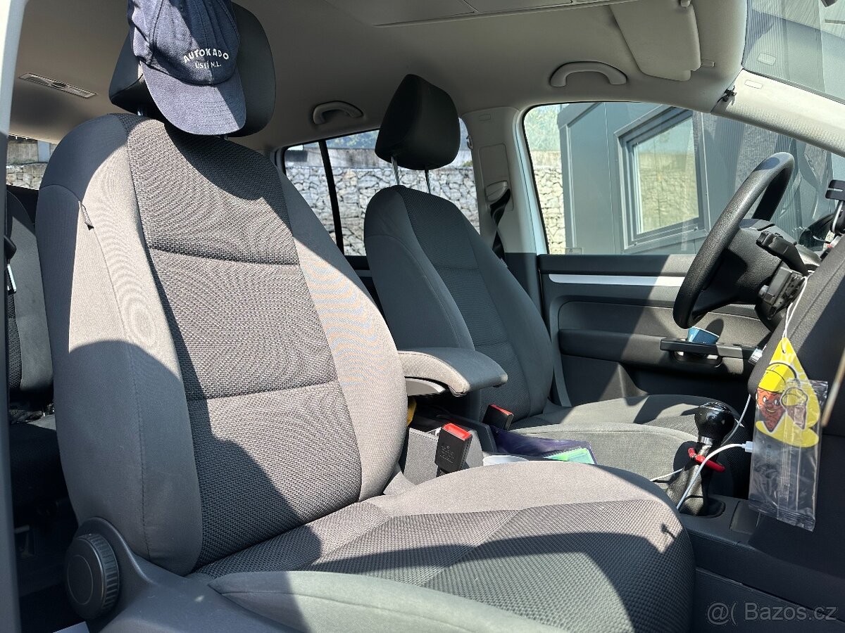 Volkswagen Touran 2011 - 15