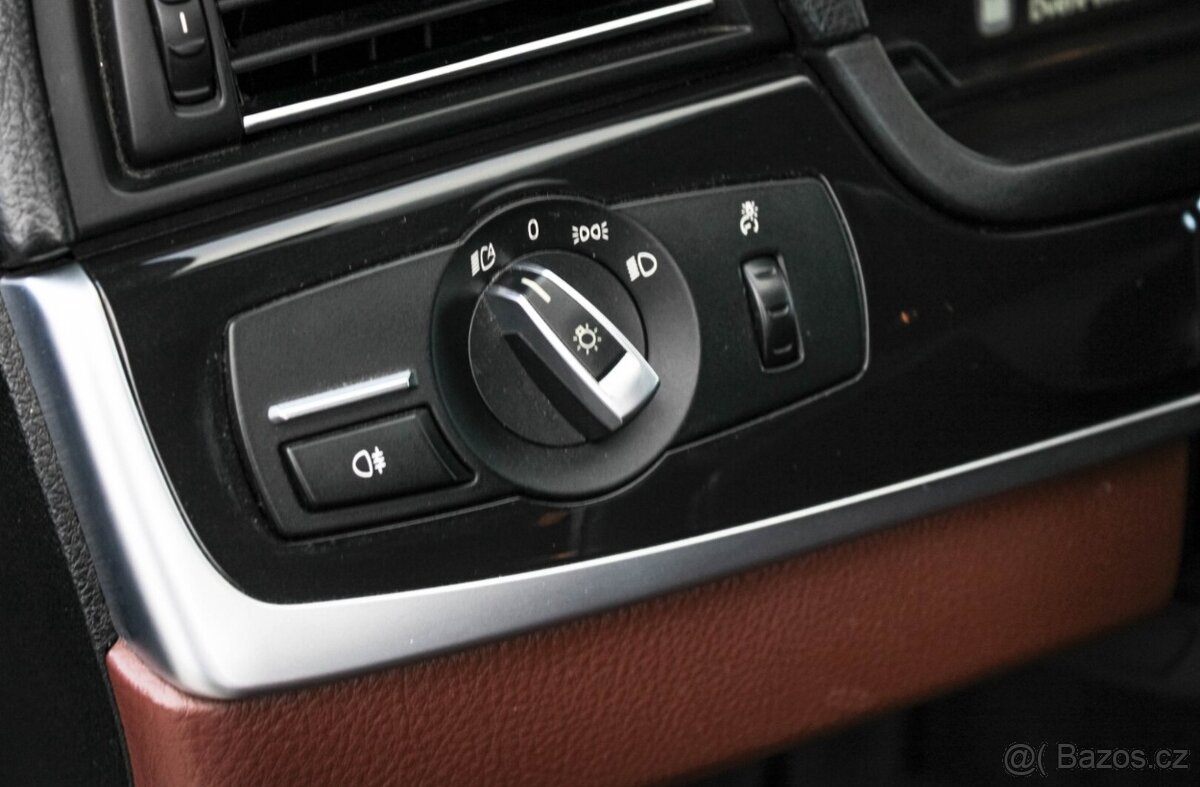 BMW Rad 5 Touring 520d xDrive - 15