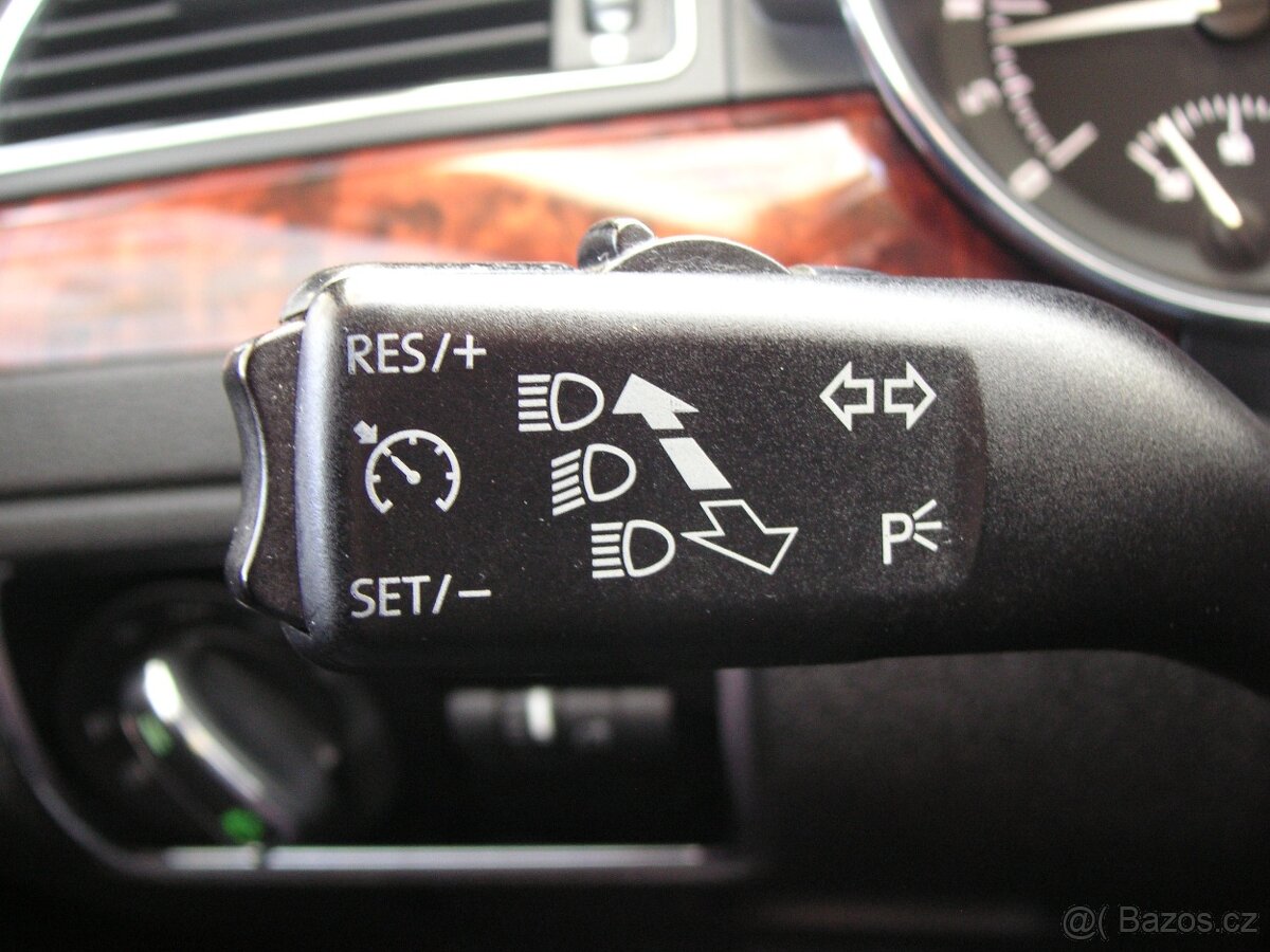 Škoda Superb II 2.0 TDI, Combi, DSG - 15