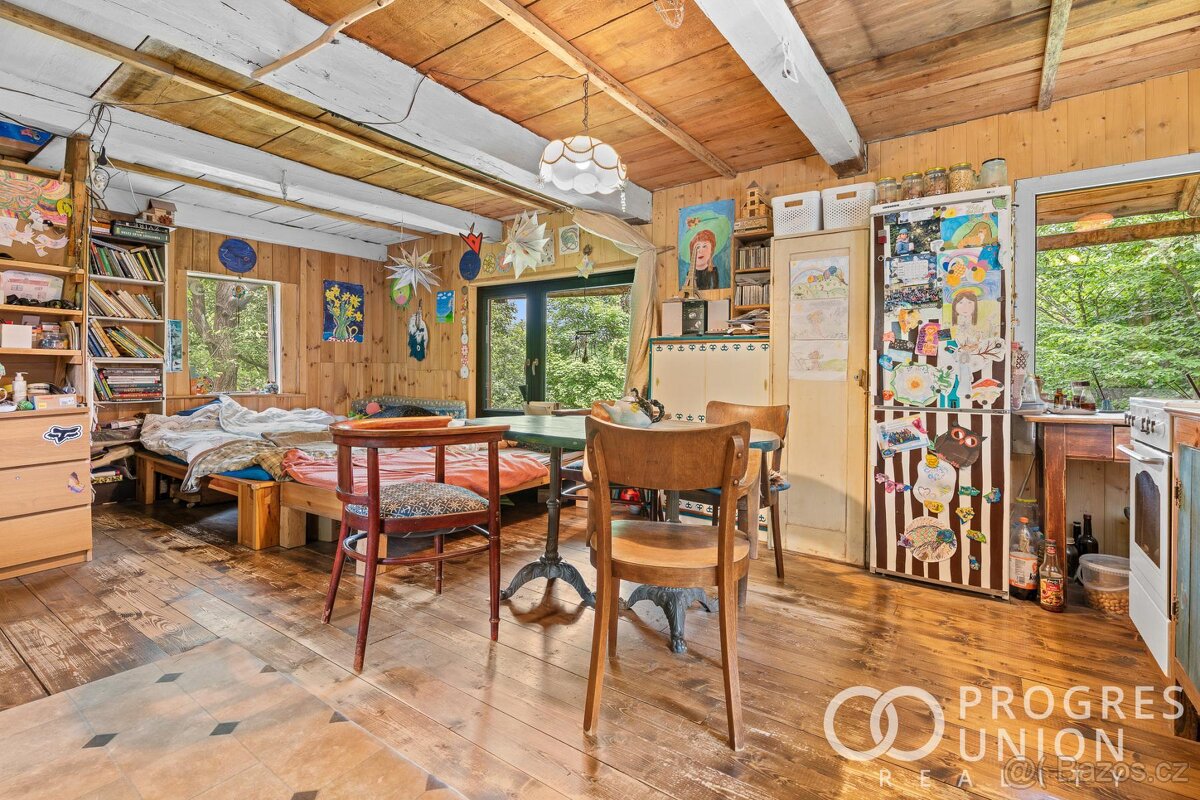 Prodej stavebních a zemědělských pozemků na samotě s číslem - 15