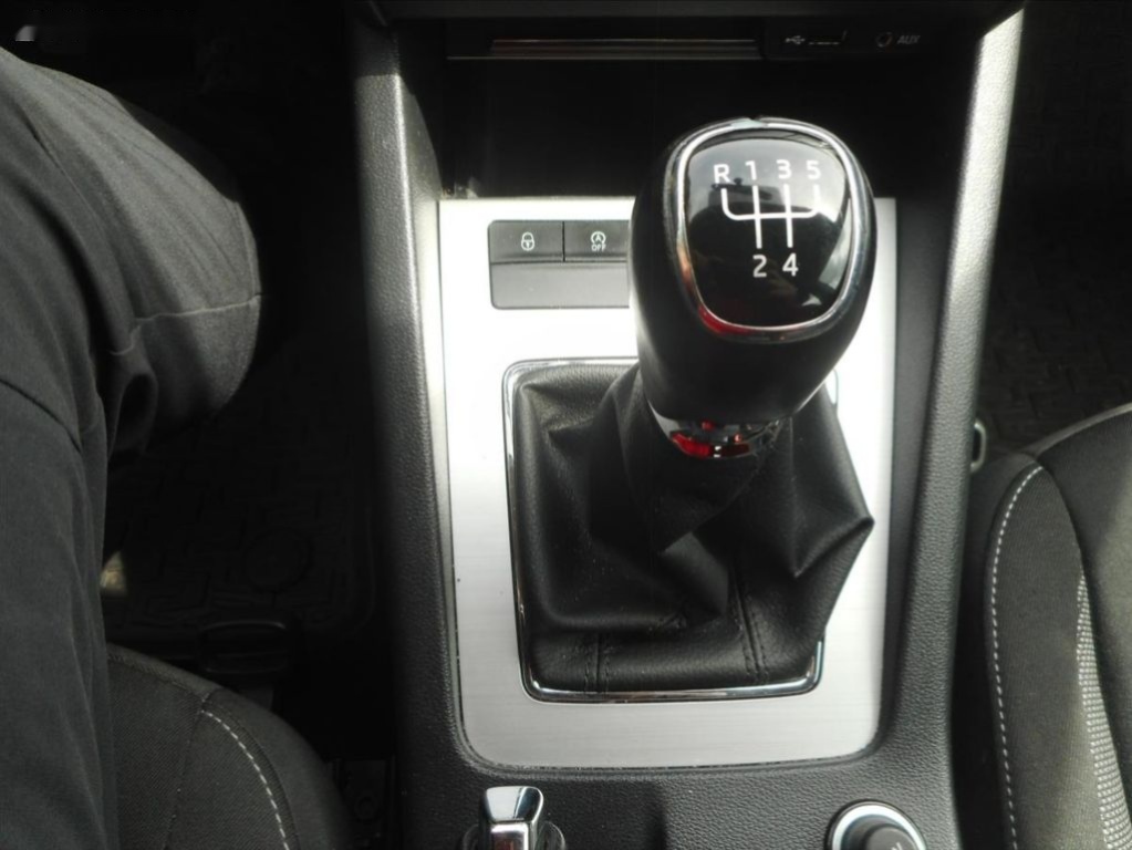 Škoda Octavia,1,6 TDi - 15