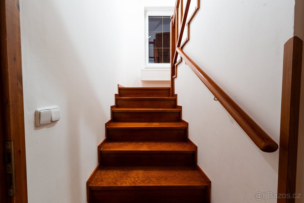 Prodej rodinného domu 293 m², Mratín, ev.č. 00068 - 15