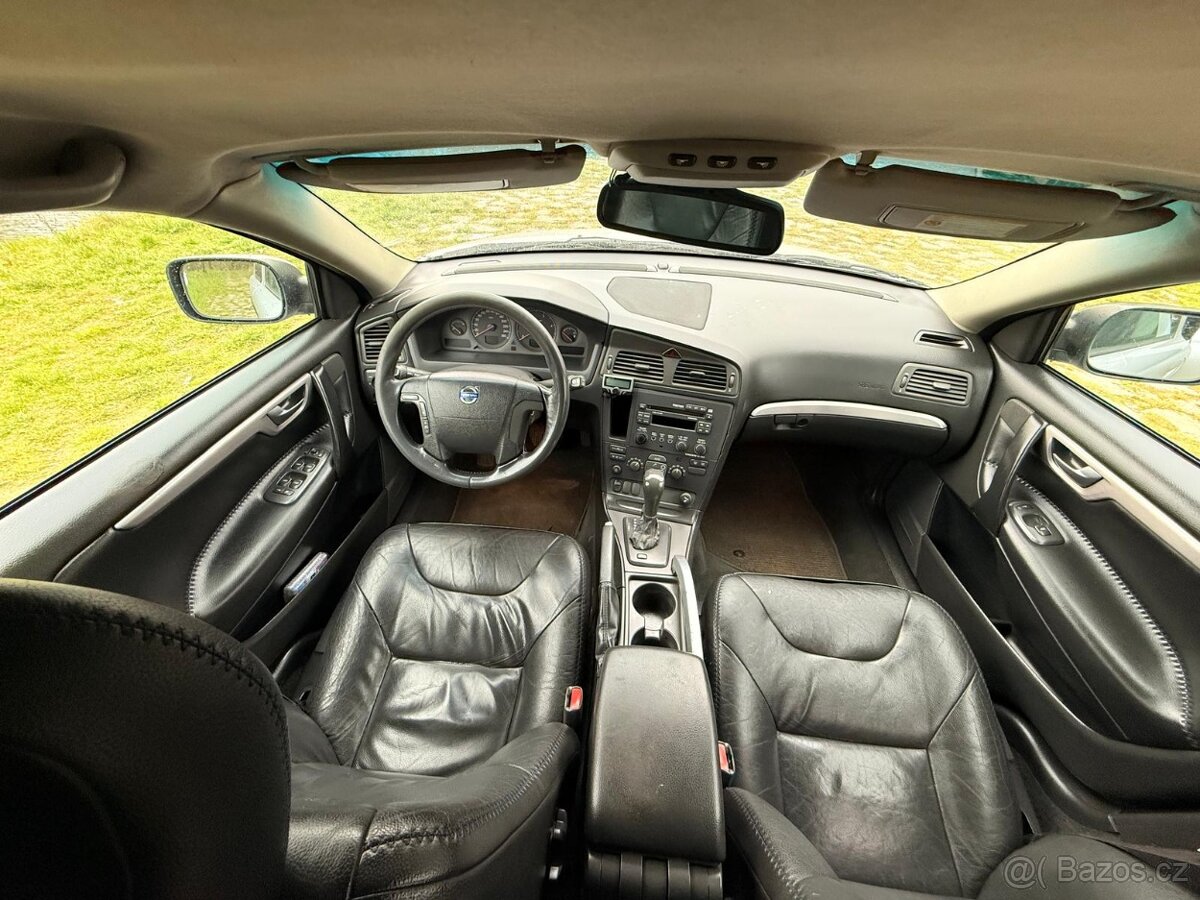 VOLVO XC70 2.4D D5 Tažné - 15