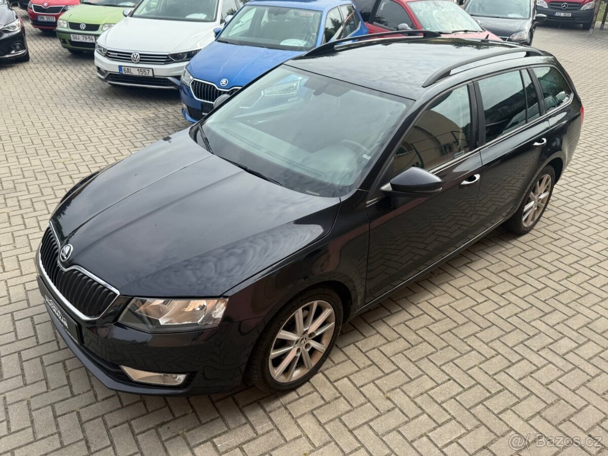Škoda Octavia III 2.0 TDI DSG Kombi - Top interiér - 15