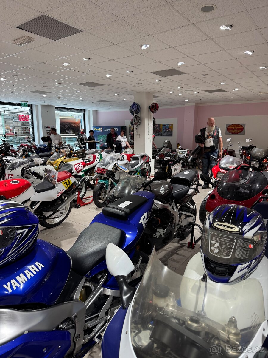 Suzuki TL 1000 R - 15