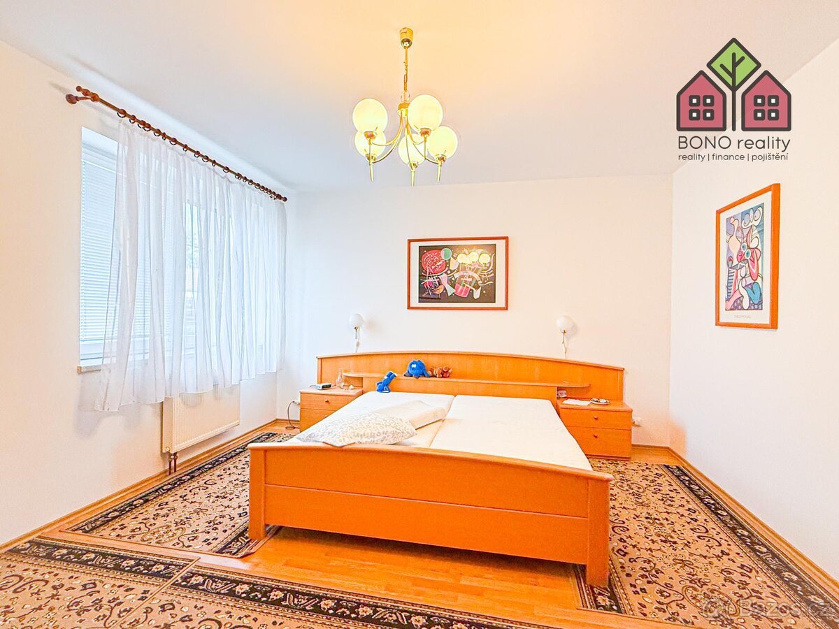 Víceúčelový areál, RD, kanceláře, bazén, vedlejší stavby, pa - 15