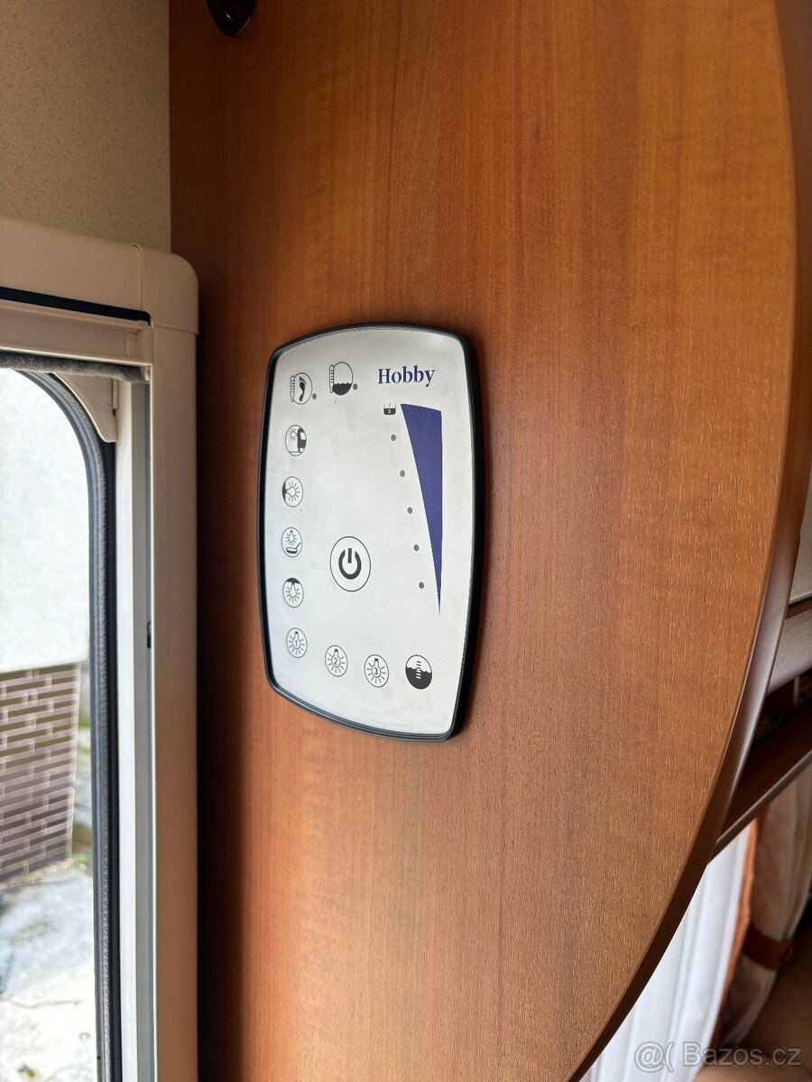 Karavan Hobby La Vita 495 max.1400 KG - 15