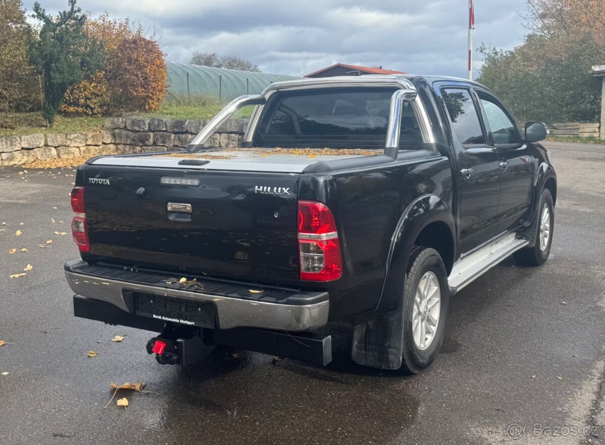Toyota Hilux 3.0 D4D Comfort 126kw - 15