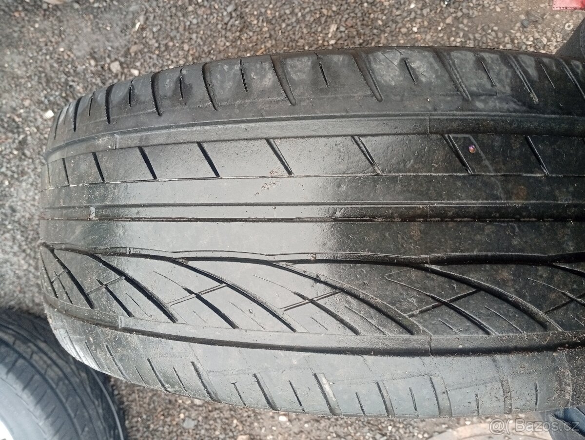 MITSUBISHI OUTLANDER ORIG. KOLA 18" S PNEU 225/55R18 - 15