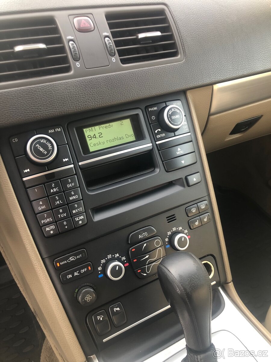 Volvo XC90 2,4 D5 AWD 136kw - 15