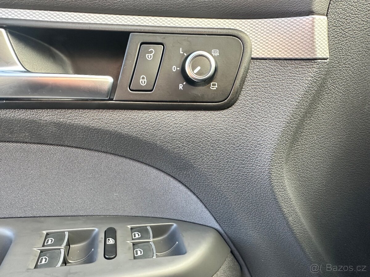 Touran 2.0 tdi 103kw edice Life 7 mist - 15