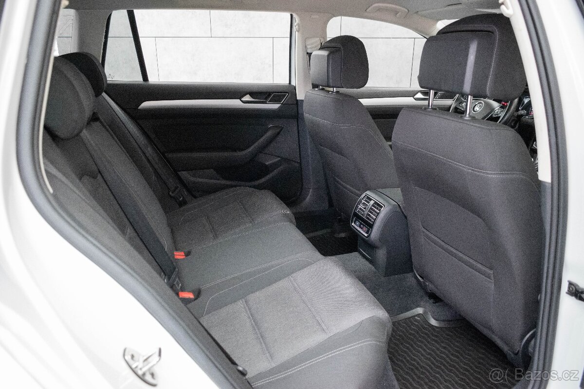 Volkswagen Passat, 2.0 TDI COMFORTLINE 2xKOLA ČR - 15