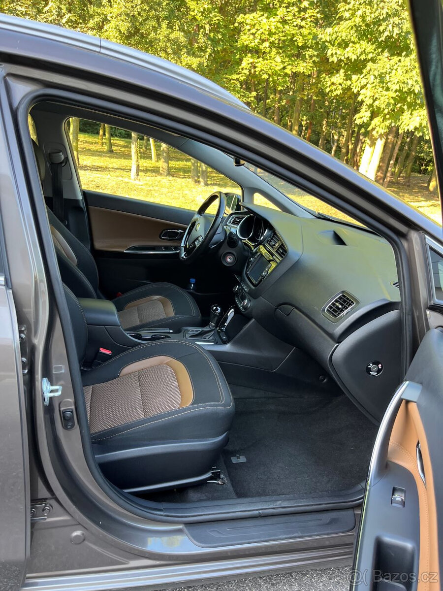 Kia Ceed SW 1.6 CRDi automat - 15