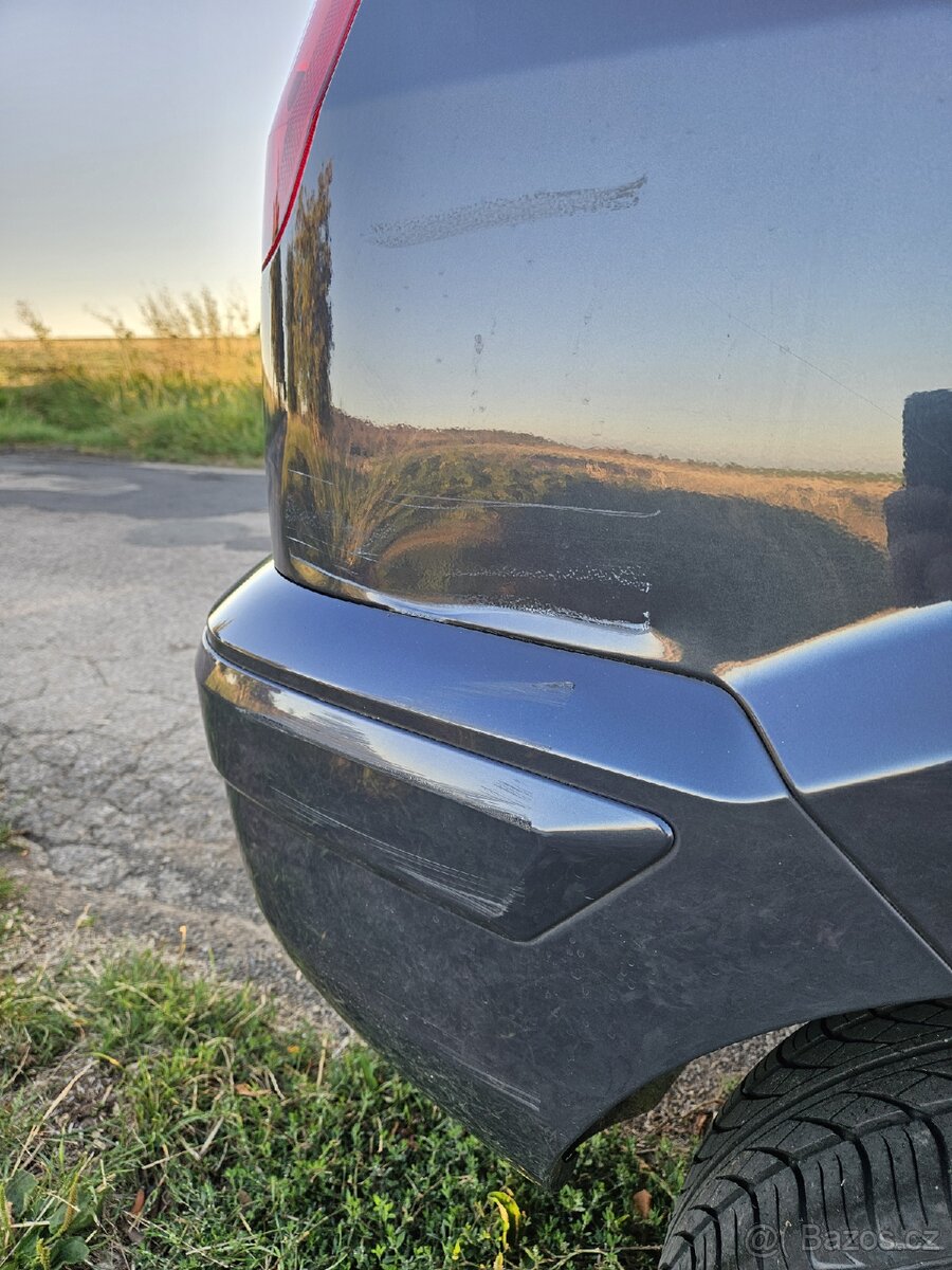 Ford Fusion 1.4 16V, 59 kW, benzín, Midnight sky metalíza - 15