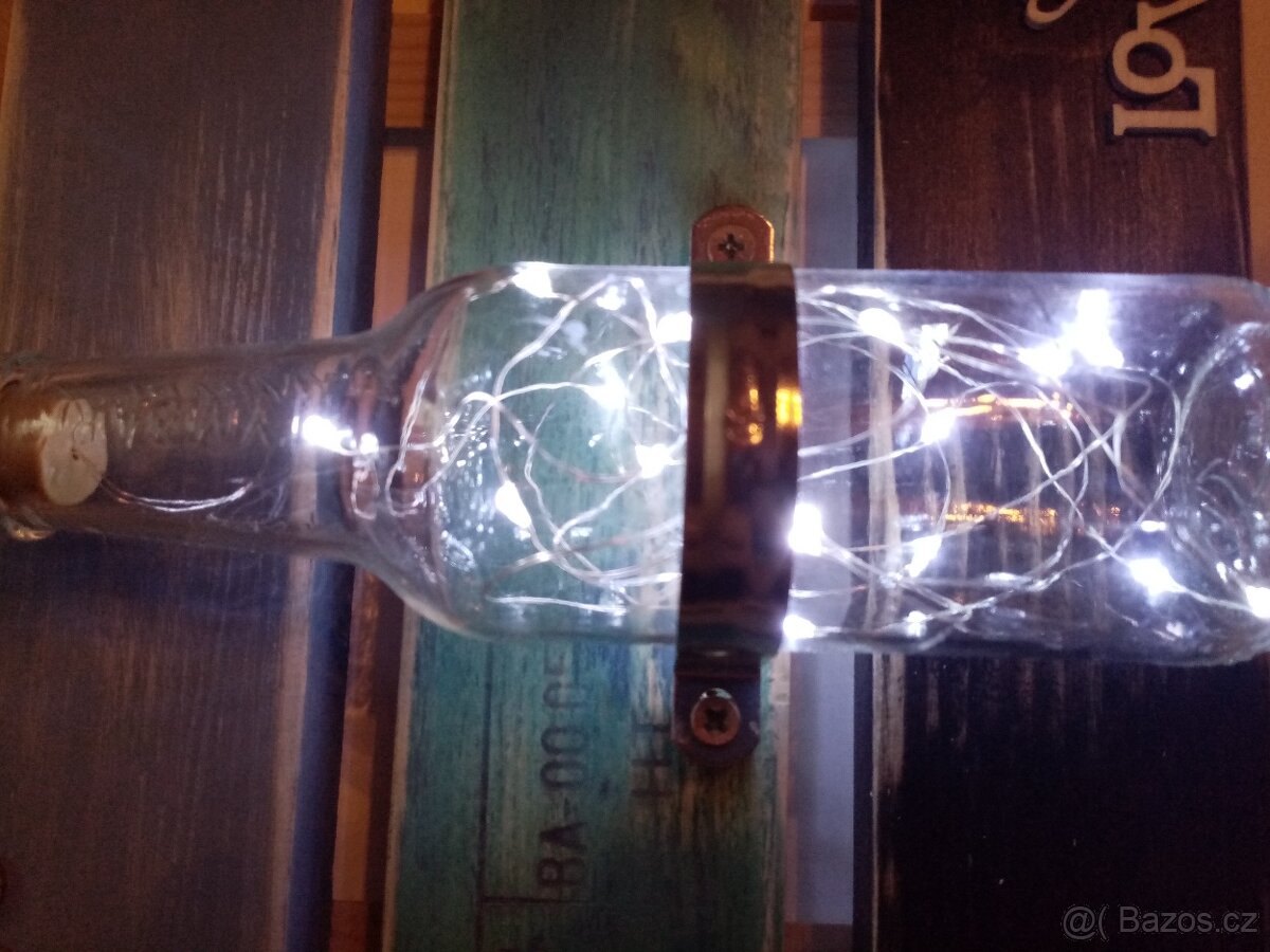 Dřevěná svítící dekorace na stěnu - 15