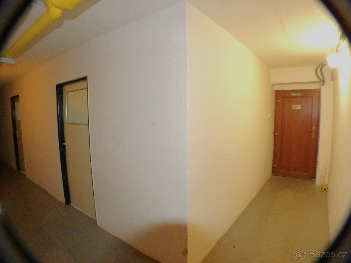 Cihlový byt 4+1 97 m2 s garáží i sklepem Olomouc - 15