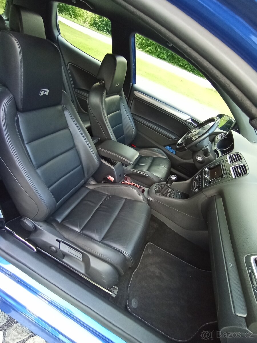 Volkswagen Golf VI R US - 15