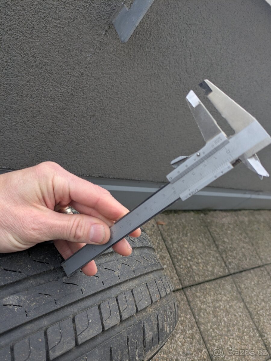 Letní pneu 215/60 R16 - 15