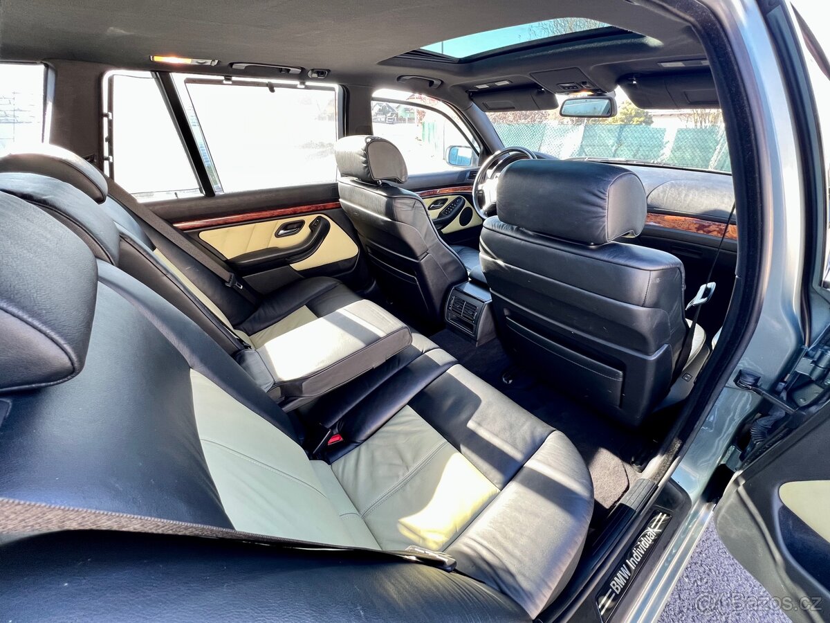 BMW 525iA Individual - 15